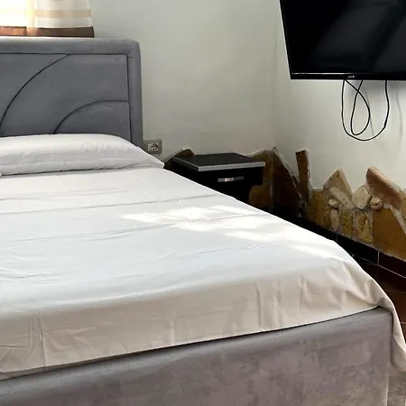 Hotel Orikum أوريكوم